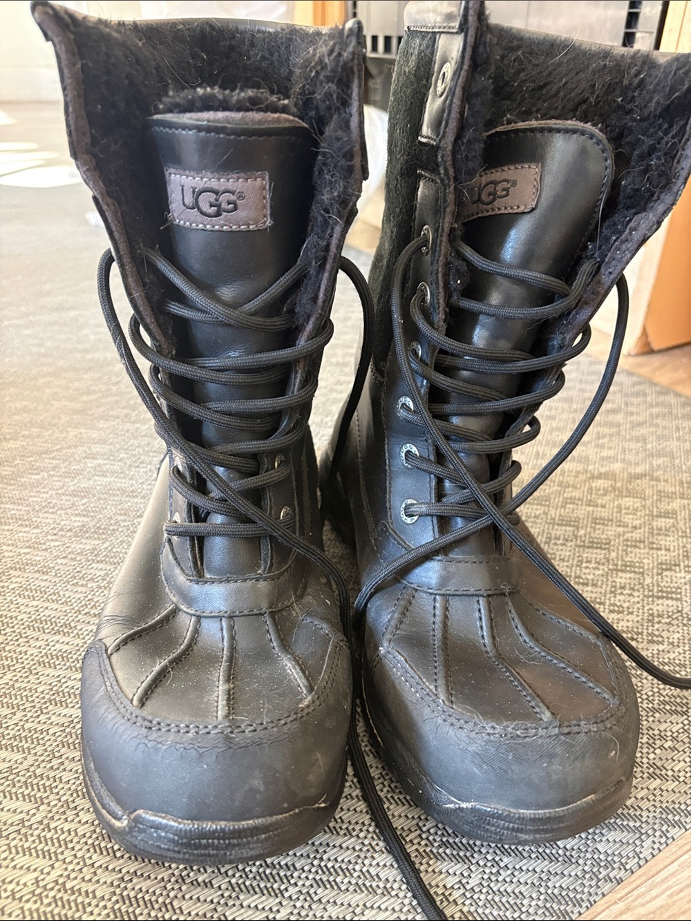 UGG Men's Black Lace-Up Shearling-Trim Winter Boots
